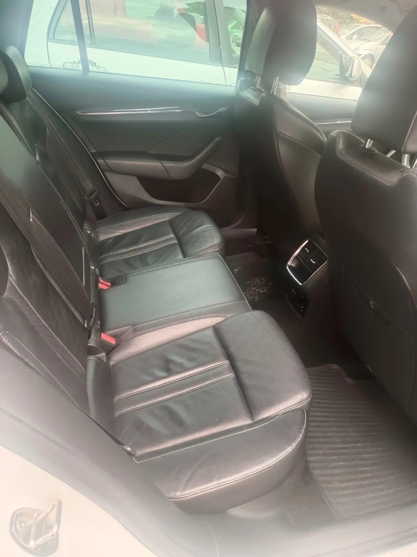 Skoda Octavia 1.5 G-tec, снимка 3 - Автомобили и джипове - 56552800