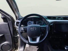 Toyota Hilux 2.4, снимка 10