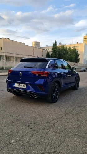     VW T-Roc R