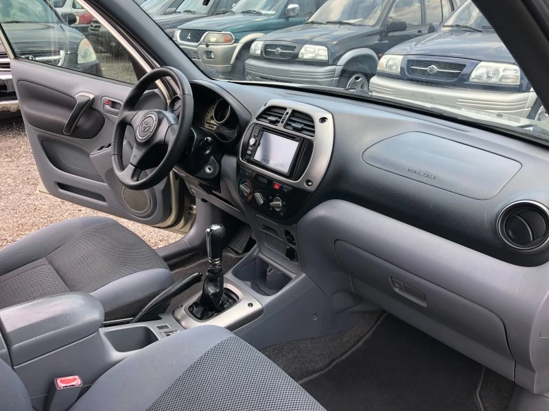 Toyota Rav4 2.0 ГАЗ ГЪРЦИЯ 4X4 ТОП ТОП ТОП, снимка 15 - Автомобили и джипове - 46248338