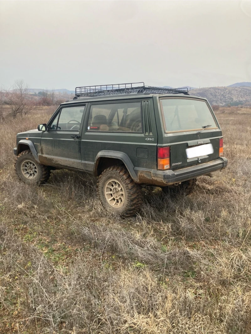 Jeep Cherokee, снимка 4 - Автомобили и джипове - 48158808