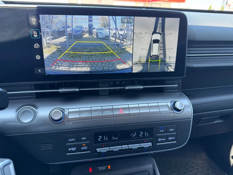 Hyundai Kona 65.4kWh/Leder/Navi/218ps, снимка 6 - Автомобили и джипове - 50142120