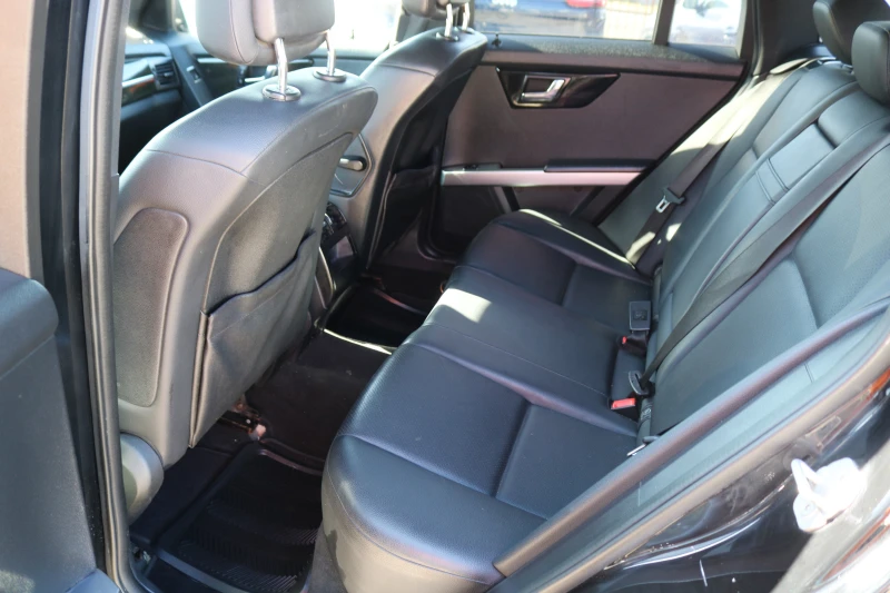 Mercedes-Benz GLK 350 4Matic, снимка 9 - Автомобили и джипове - 52216375