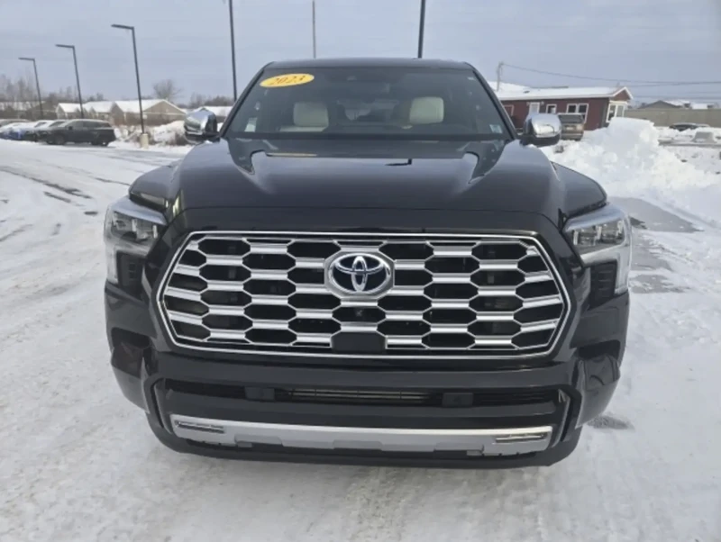 Toyota Sequoia 2023 Toyota Sequoia Platinum Capstone, снимка 2 - Автомобили и джипове - 53187783