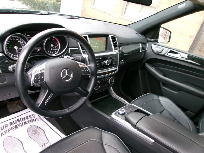 Mercedes-Benz ML 550 4MATIC* CARFAX* AВТОЛИЗИНГ, снимка 7 - Автомобили и джипове - 53411868