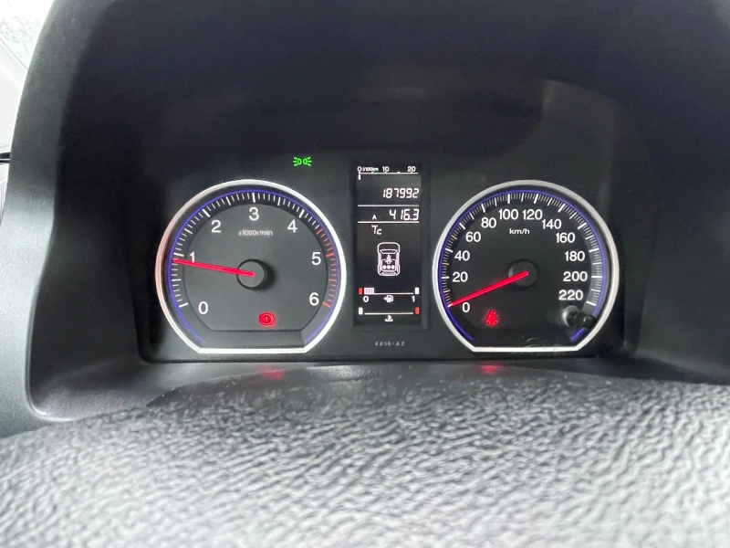 Honda Cr-v 2.2 дизел фул екстри, снимка 10 - Автомобили и джипове - 53512219