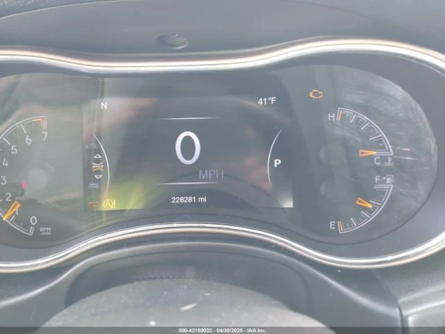 Jeep Grand cherokee 3.6* V6* 8ZF* ПОДГРЕВ* КАМЕРА* КЕЙЛЕС* LANE* ASSIS - изображение 8