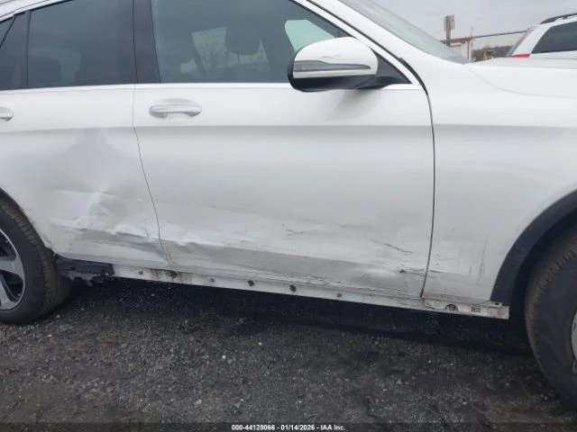 Mercedes-Benz GLC 300 4Matic, снимка 6 - Автомобили и джипове - 53487999