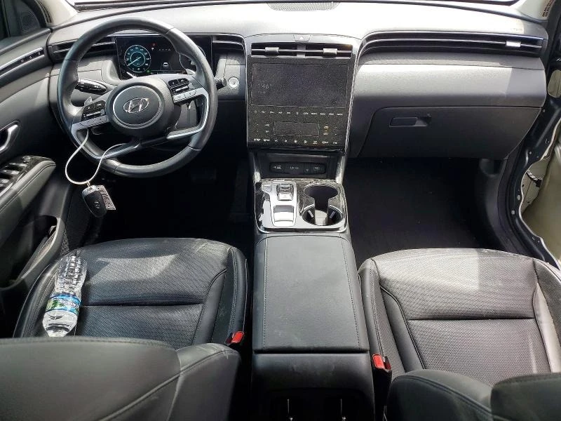 Hyundai Tucson, снимка 8 - Автомобили и джипове - 54787805