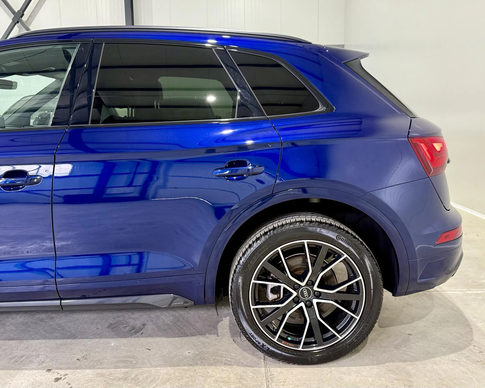 Audi Q5 45TFSI S Line Black Optic - изображение 10