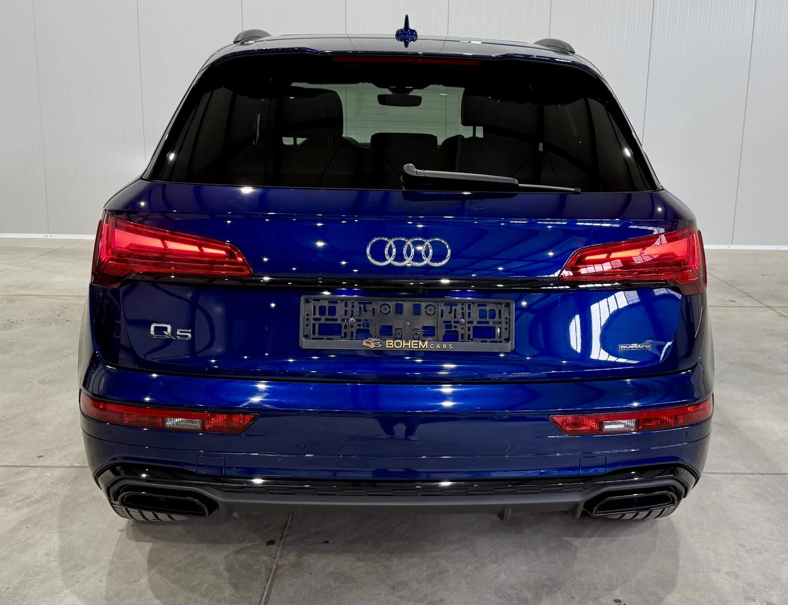 Audi Q5 45TFSI S Line Black Optic - изображение 4