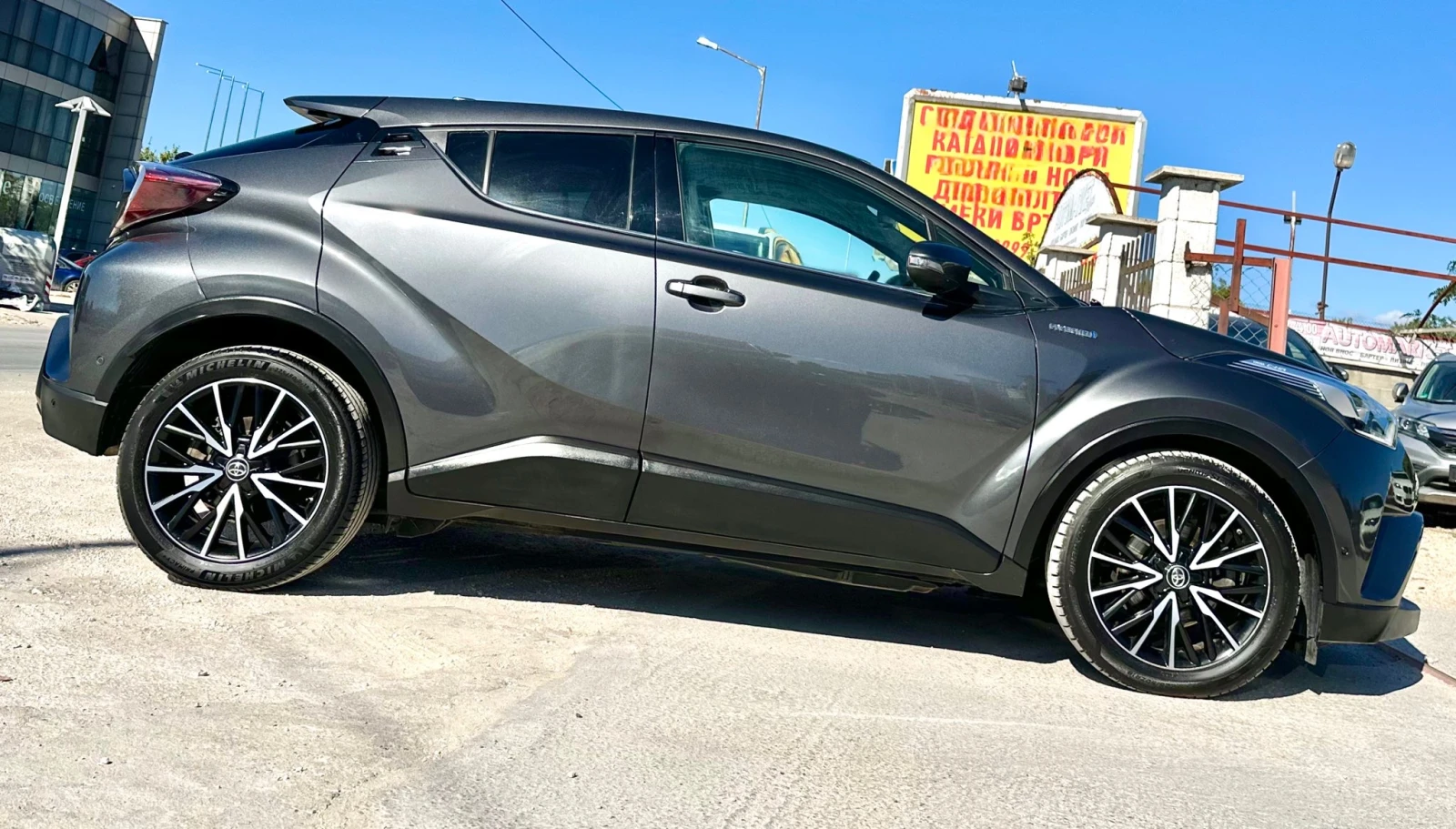Toyota C-HR 1.8 HYBRID 122 HP FULL LED PREMIUM - изображение 5
