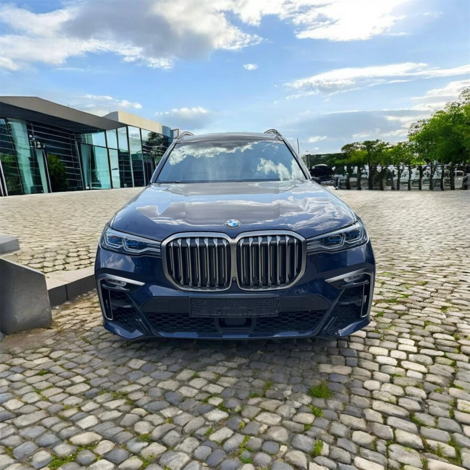 BMW X7 ОЧАКВАН ВНОС BMW X7 M50d FINAL EDITION* Individual - изображение 2