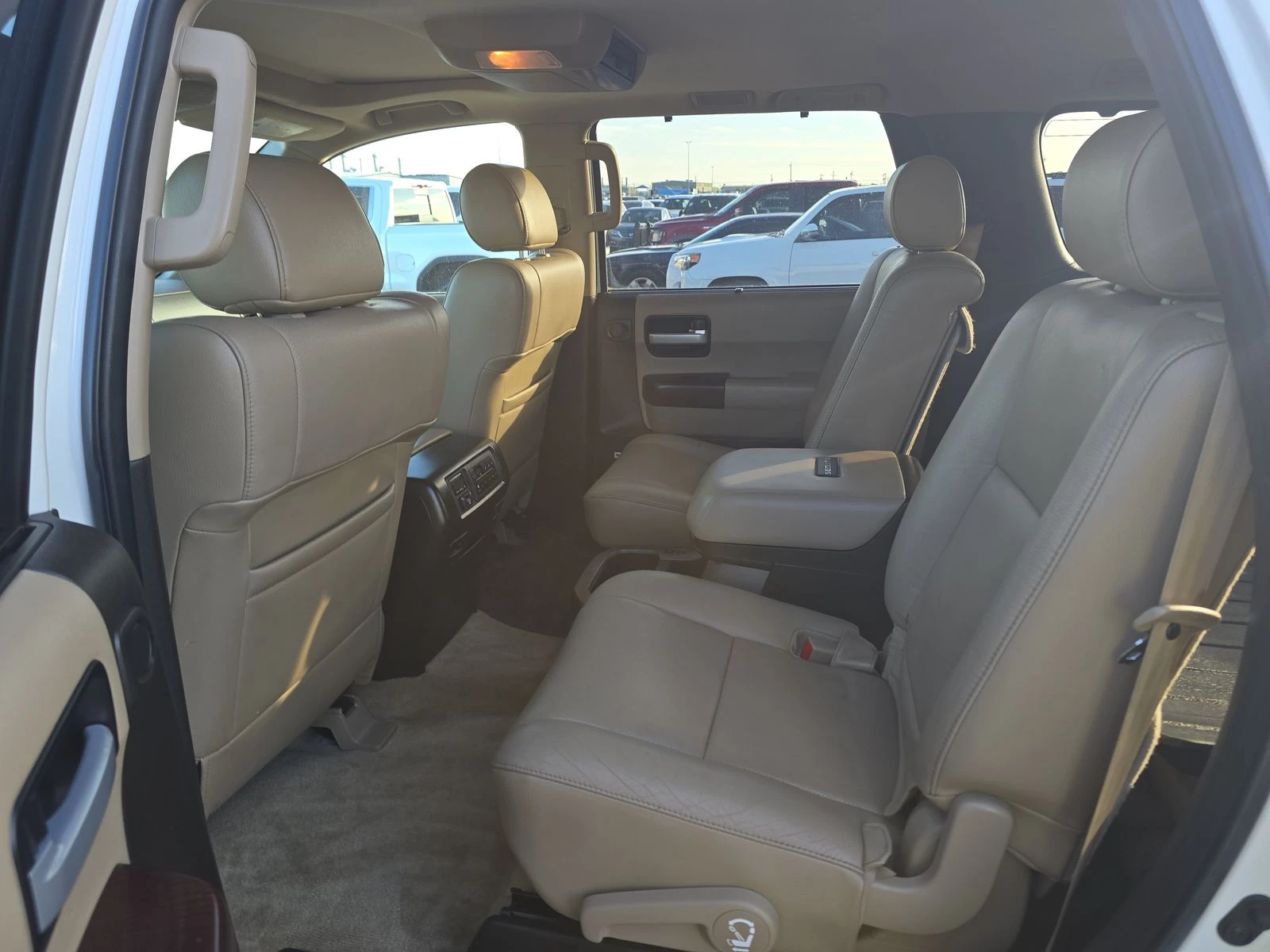 Toyota Sequoia PLATINUM* 5.7* V8* * *  | Mobile.bg   13