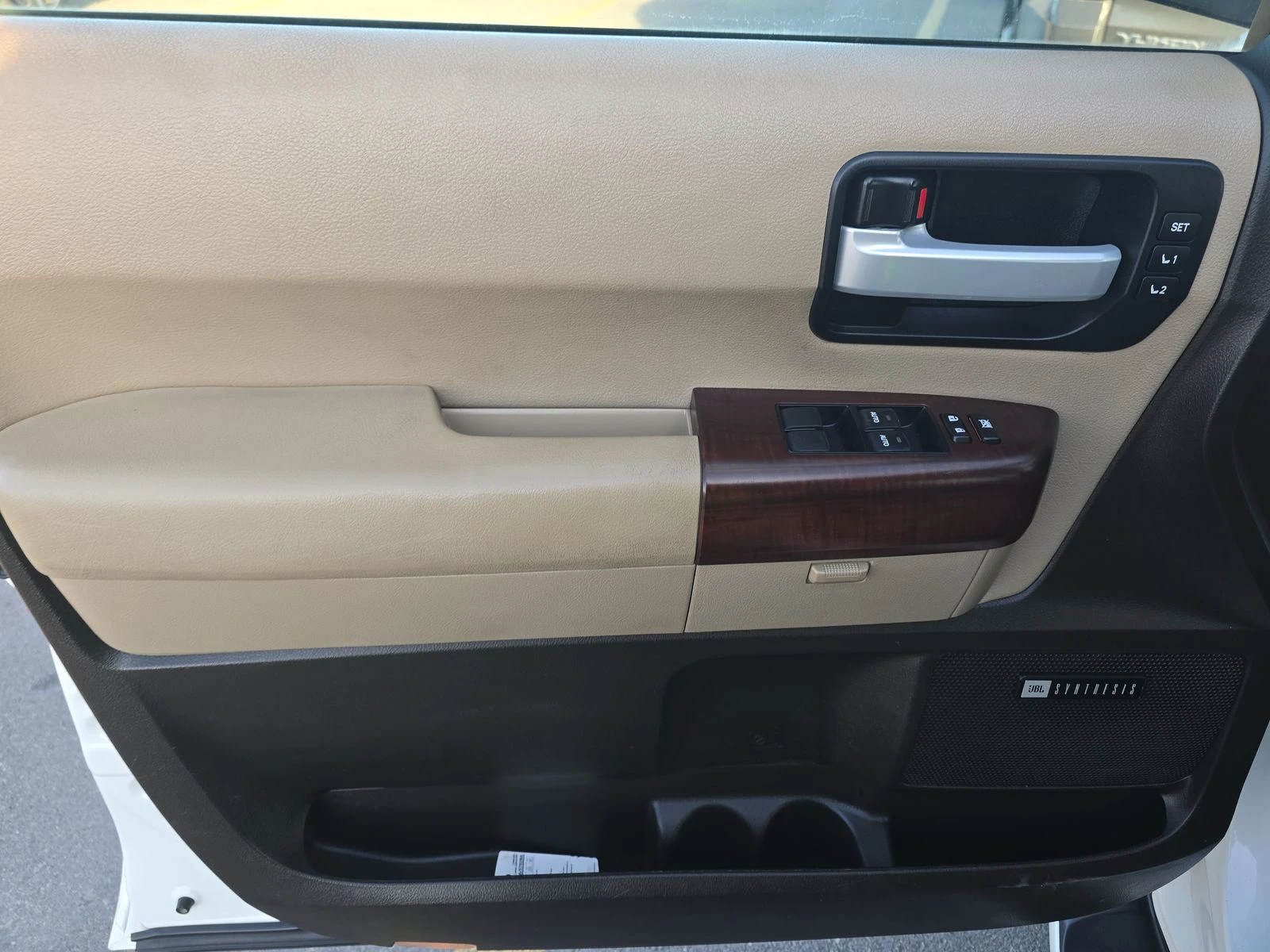 Toyota Sequoia PLATINUM* 5.7* V8* * *  | Mobile.bg   7