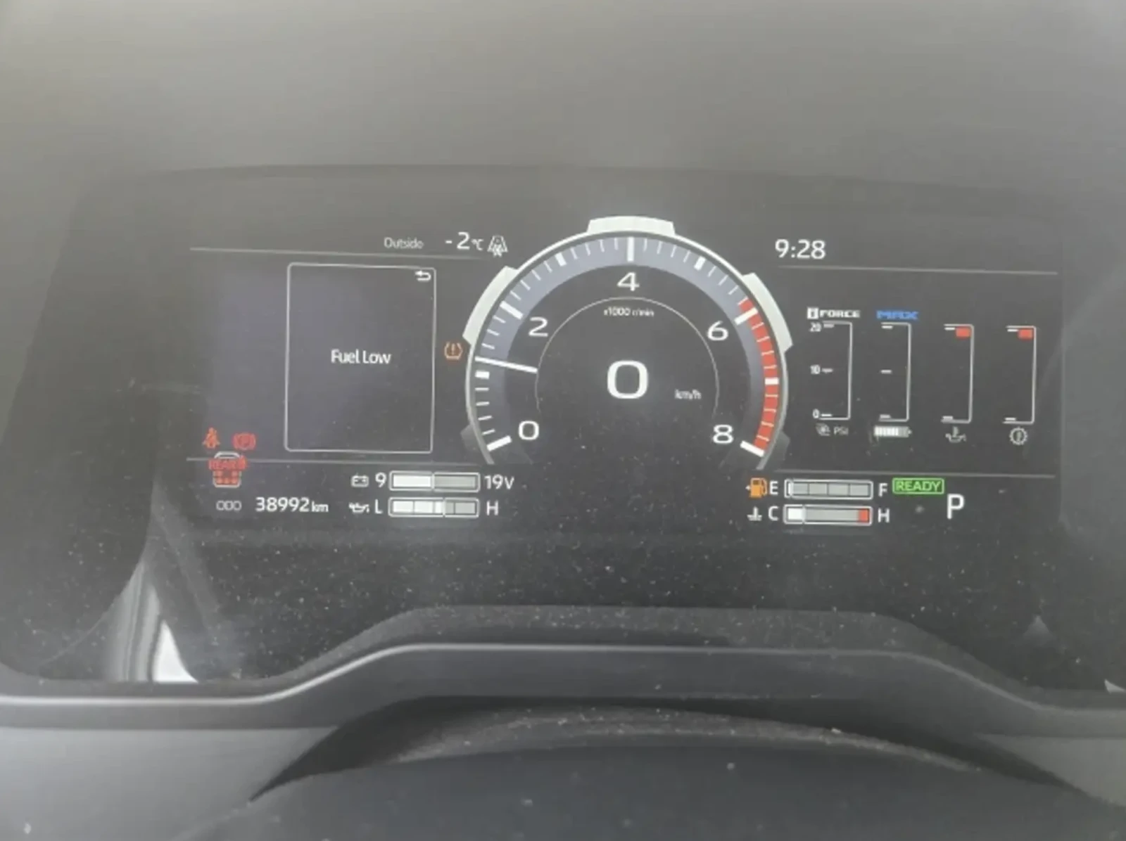 Toyota Sequoia 2023 Toyota Sequoia Platinum Capstone - изображение 9