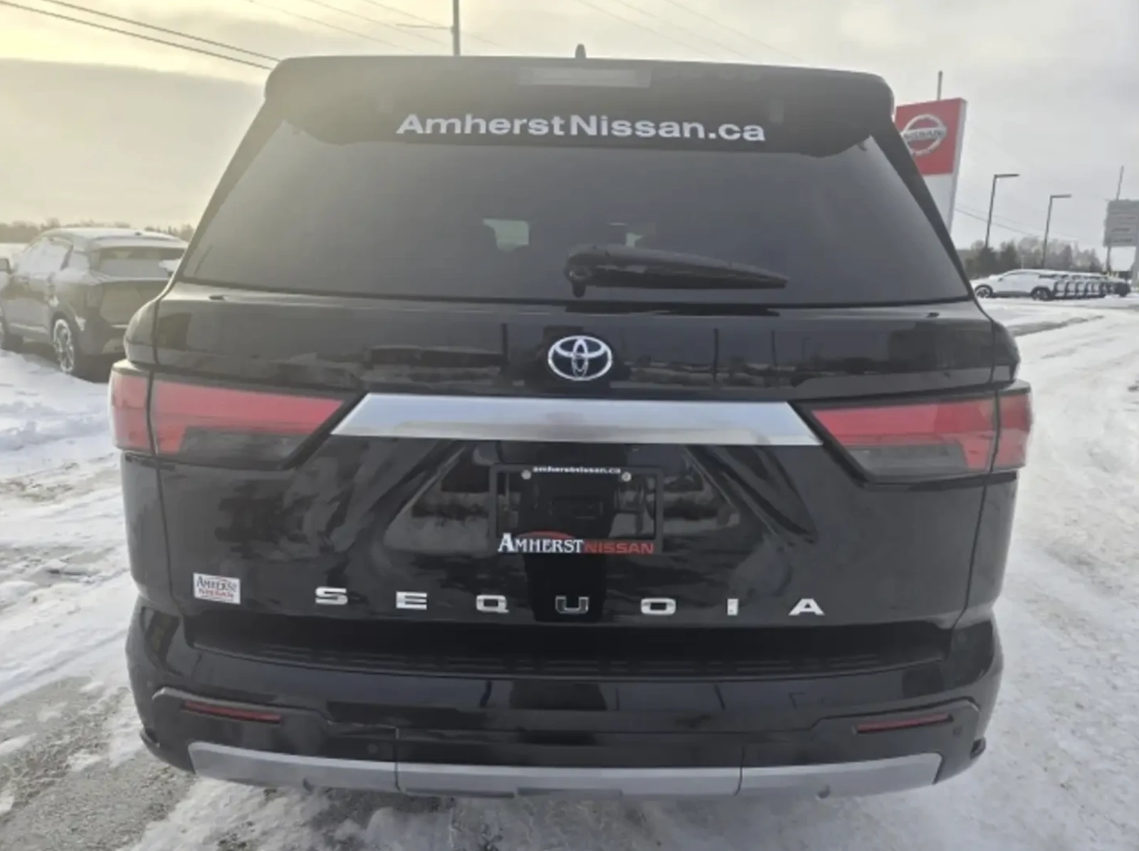 Toyota Sequoia 2023 Toyota Sequoia Platinum Capstone - изображение 4