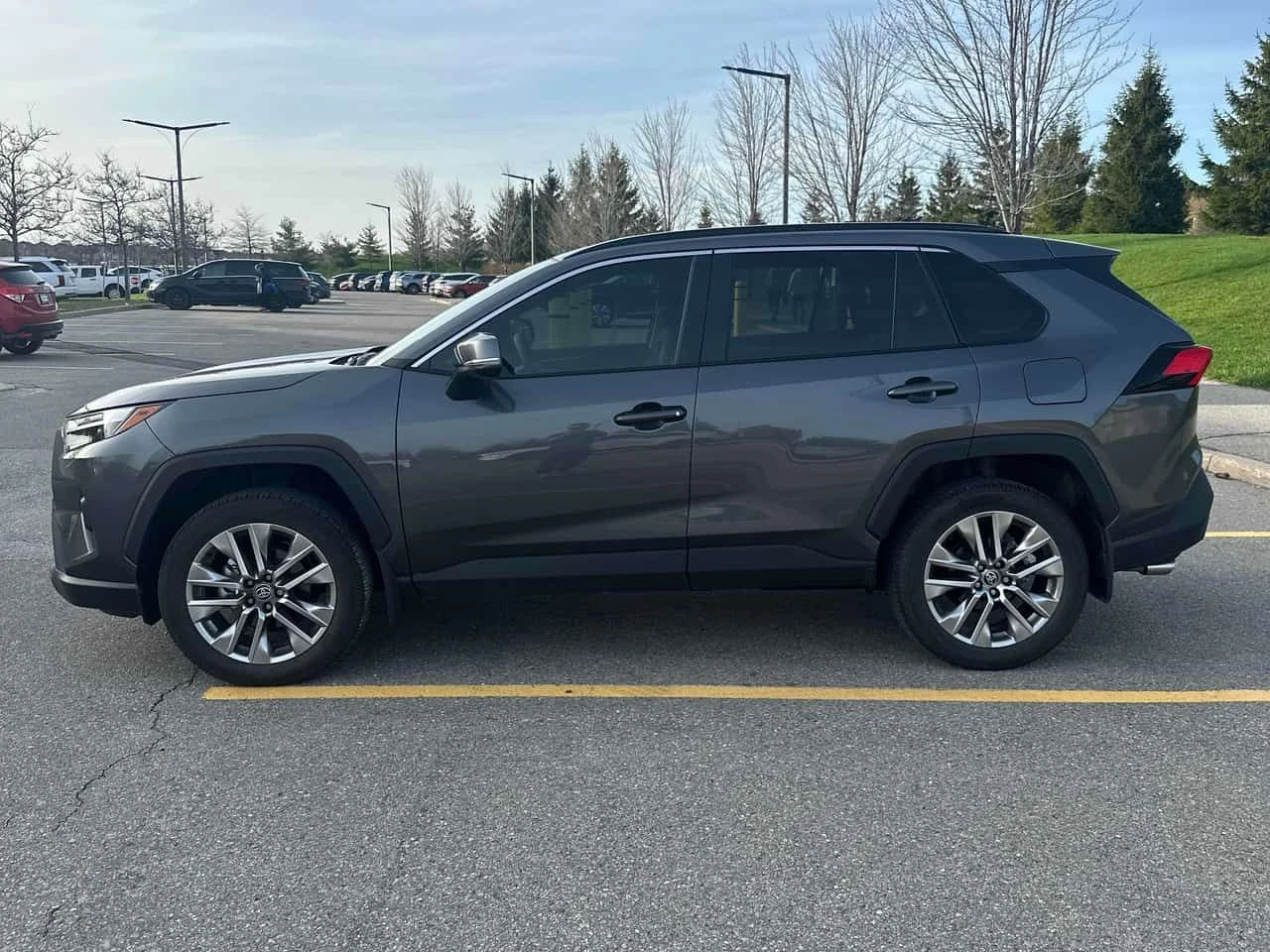Toyota Rav4 * XLE * CARFAX * 2 КЛЮЧА * KEYLESS * ПОДГРЕВИ, снимка 2 - Автомобили и джипове - 54451018