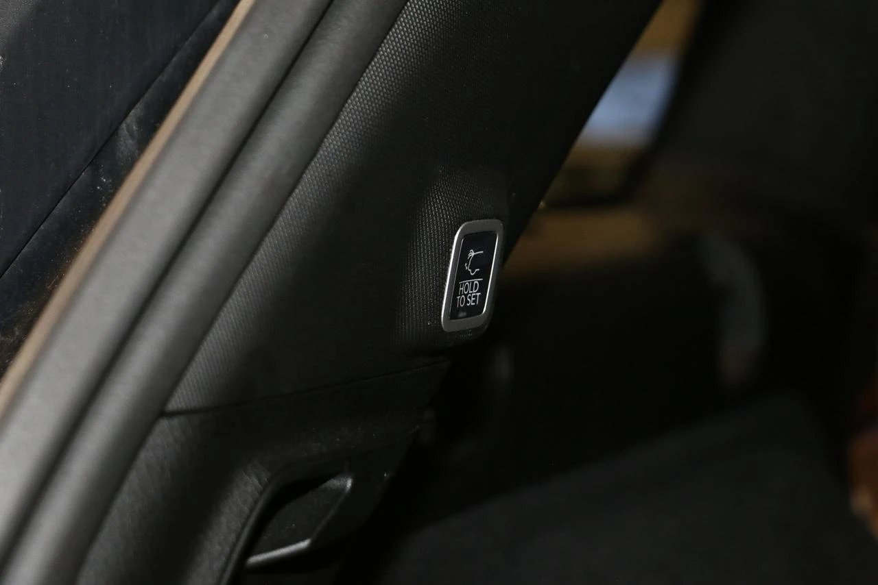 Jeep Grand cherokee SUMMIT 4X4 5.7L HEMI - NIGHTVISION| MASSAGE| NAVI, снимка 11 - Автомобили и джипове - 54542188