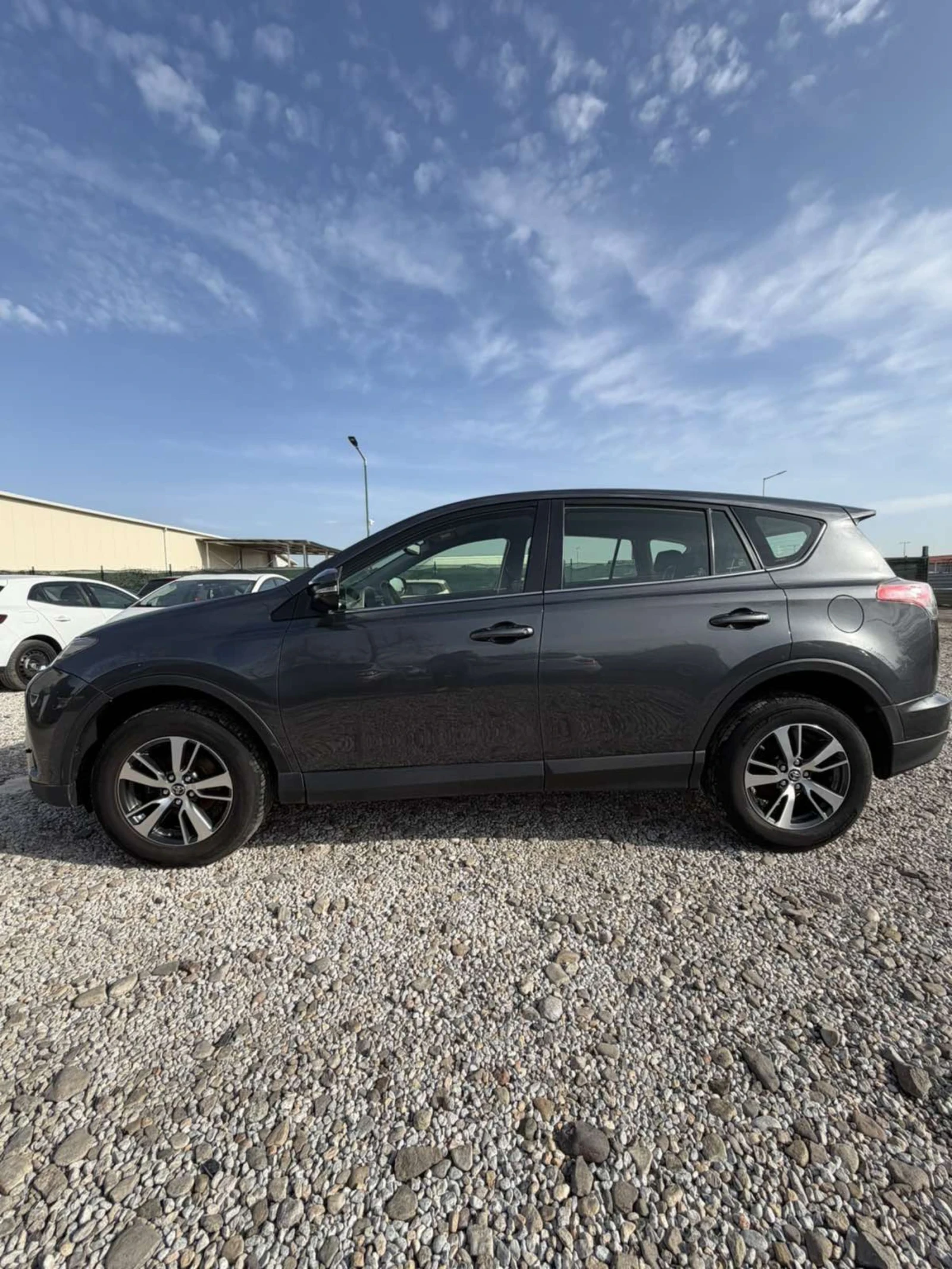 Toyota Rav4 2.0 D4D, снимка 3 - Автомобили и джипове - 54565354