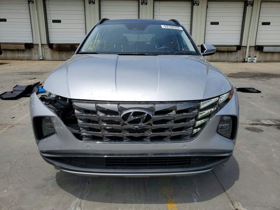 Hyundai Tucson, снимка 5 - Автомобили и джипове - 54787805