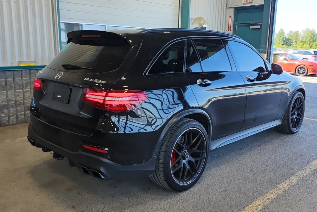 Mercedes-Benz GLC 63 AMG * AMG 63 S* Подгрев* 360* Pano* Blind Spot*       , снимка 3 - Автомобили и джипове - 55614178