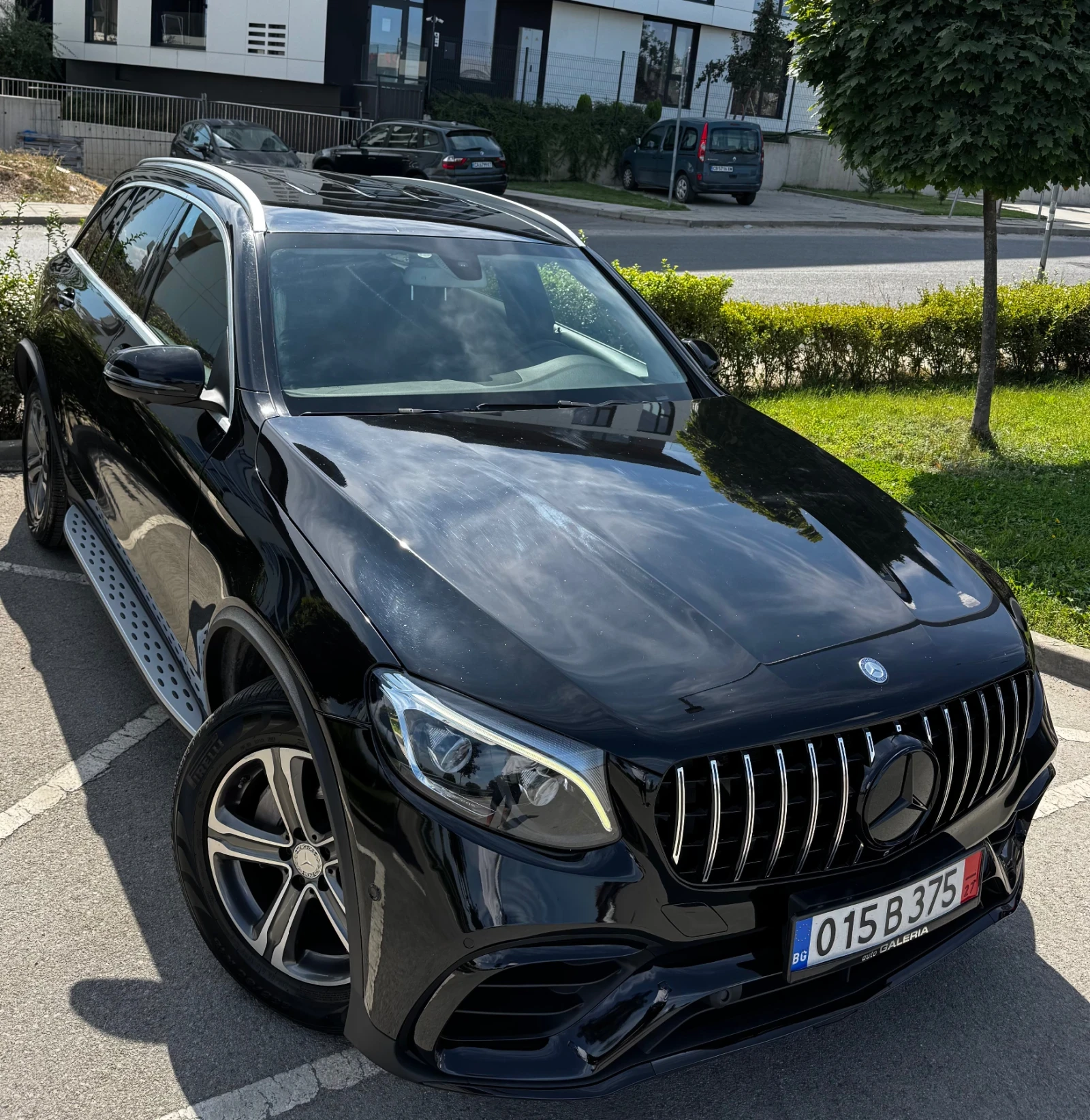 Mercedes-Benz GLC 250 AMG Line* 4Matic* 9G Tronic* Burmester* Led Adapti, снимка 2 - Автомобили и джипове - 55941673