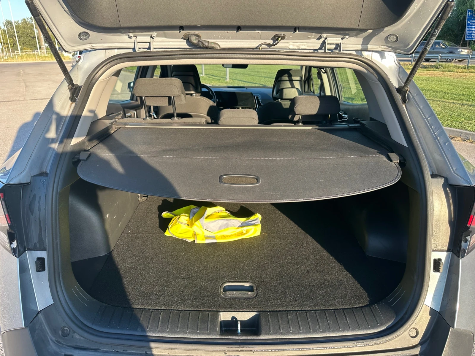 Kia Sportage 1.6 HYBRID 230 Camera TOP, снимка 11 - Автомобили и джипове - 55993535