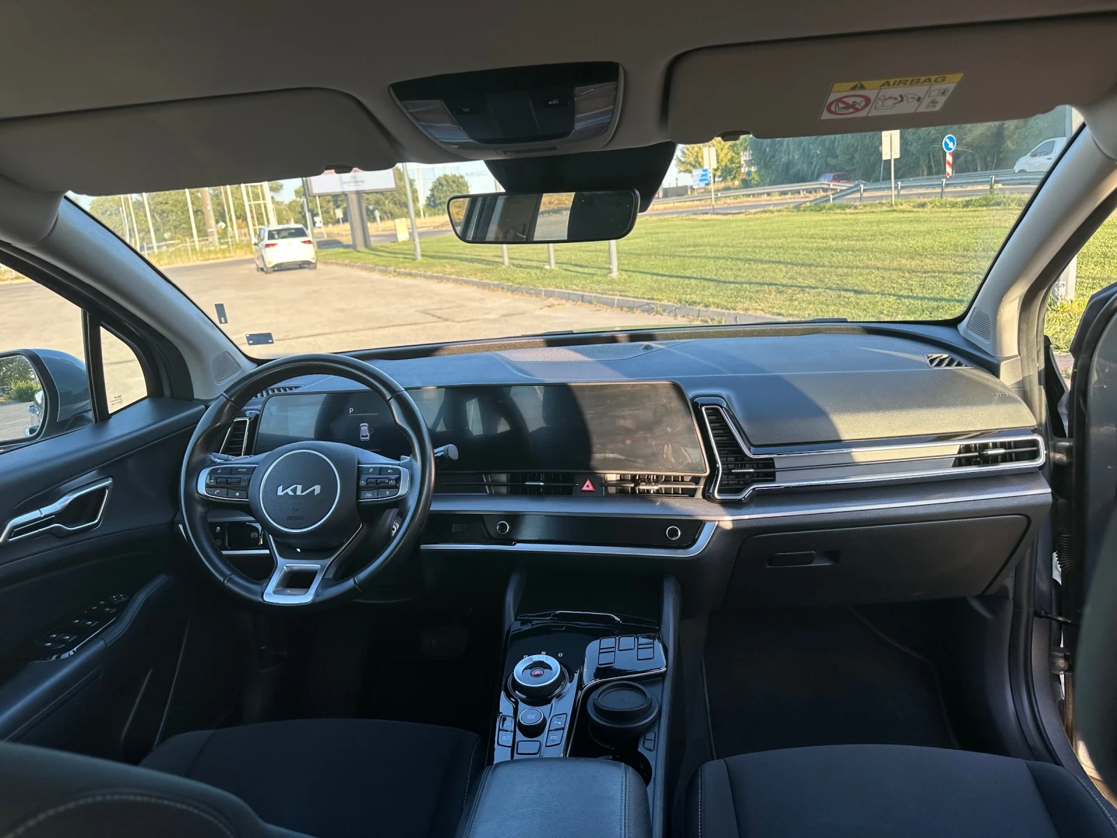 Kia Sportage 1.6 HYBRID 230 Camera TOP, снимка 8 - Автомобили и джипове - 55993535
