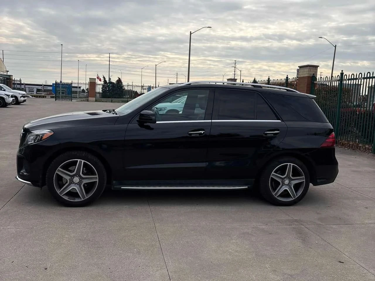 Mercedes-Benz GLE 350, снимка 2 - Автомобили и джипове - 56713013