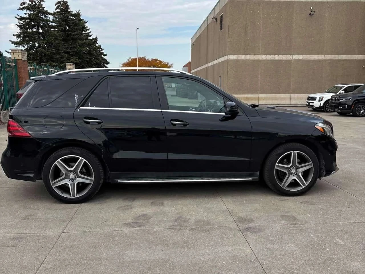 Mercedes-Benz GLE 350, снимка 3 - Автомобили и джипове - 56713013