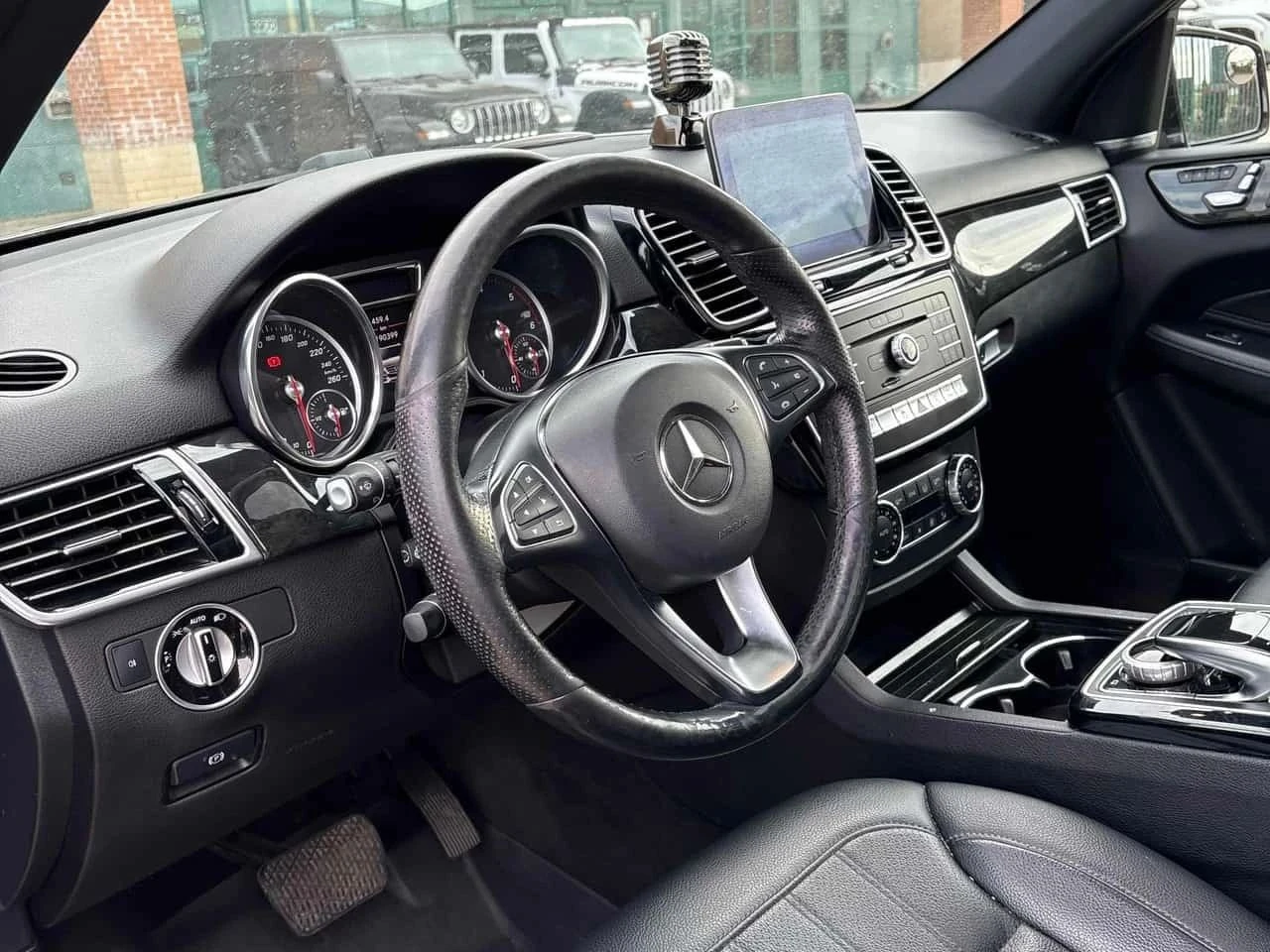 Mercedes-Benz GLE 350, снимка 5 - Автомобили и джипове - 56713013
