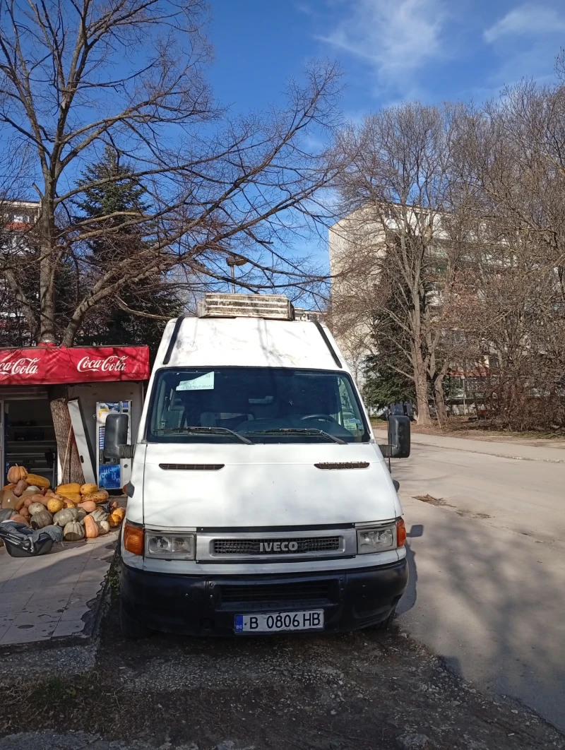 Iveco Daily, снимка 11 - Бусове и автобуси - 48601973