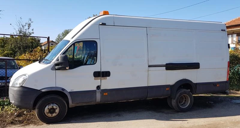 Iveco Daily 65C 18V 3.0HPT, снимка 3 - Бусове и автобуси - 46977215