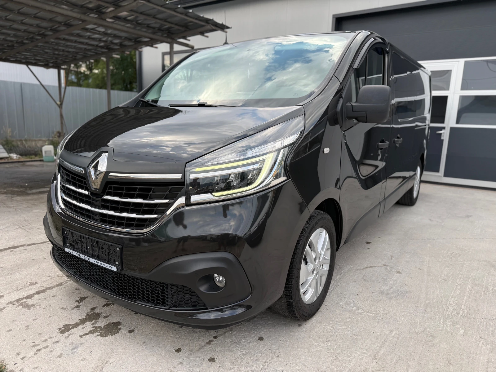 Renault Trafic 2.0dci MAXI/LED/EU6, снимка 3 - Бусове и автобуси - 55825433