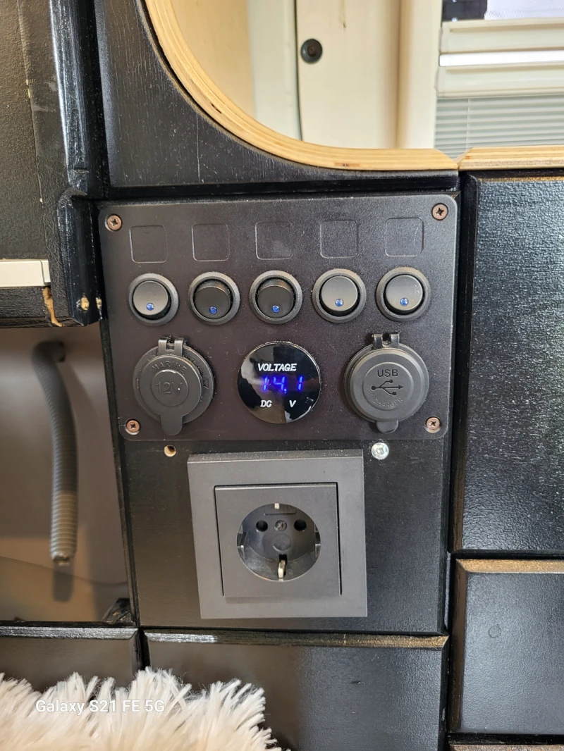 Кемпер VW California , снимка 14 - Каравани и кемпери - 52008055