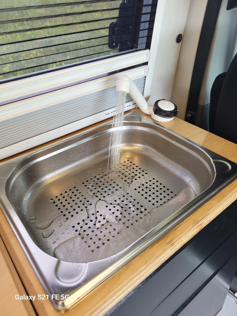 Кемпер VW California , снимка 13 - Каравани и кемпери - 52008055