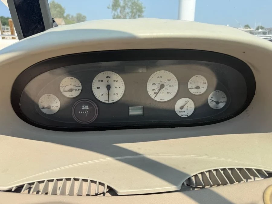 ������� ���� Bayliner 2350 SS | Mobile.bg � ����������� 12