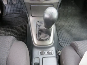 Toyota Avensis * 2.0DIESEL РЪЧКА РЕГИСТРИРАН* , снимка 15