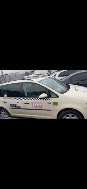 VW Touran Такси Газ - 3500 € / 6845.40 лв. - 84603532 4