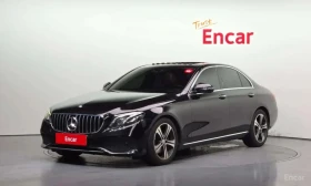 ������ Mercedes-Benz E 220