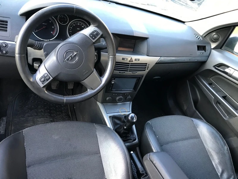 Opel Astra 1.9cdti 120кс, снимка 10 - Автомобили и джипове - 47633453