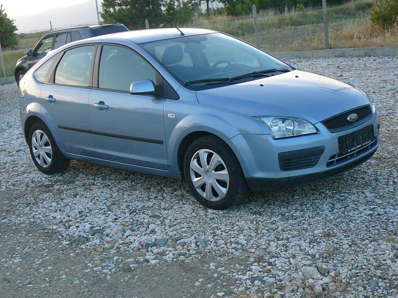 Ford Focus 1.6i 100кс Клима, снимка 5 - Автомобили и джипове - 47433260