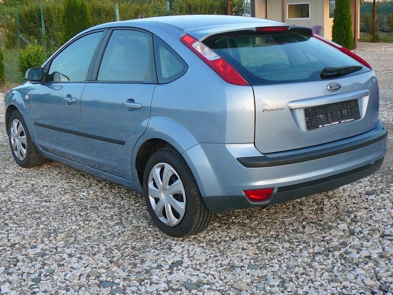 Ford Focus 1.6i 100кс Клима, снимка 6 - Автомобили и джипове - 47433260