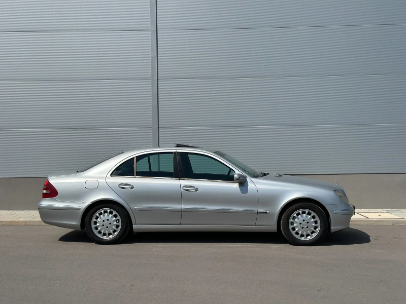 Mercedes-Benz E 240 Elegance, снимка 2 - Автомобили и джипове - 52423072