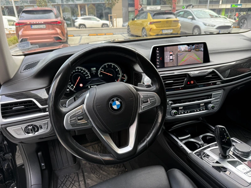 BMW 750 d xDrive, снимка 10 - Автомобили и джипове - 52402678