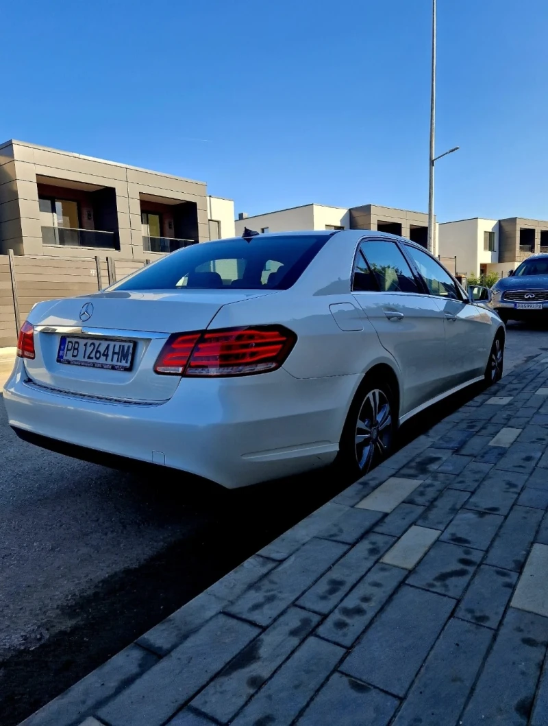 Mercedes-Benz E 200 2.2 CDI, снимка 15 - Автомобили и джипове - 53036922