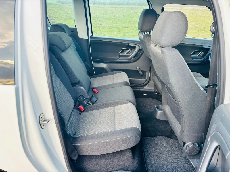 Skoda Roomster 1.6TDI-105k.s, снимка 9 - Автомобили и джипове - 53041163