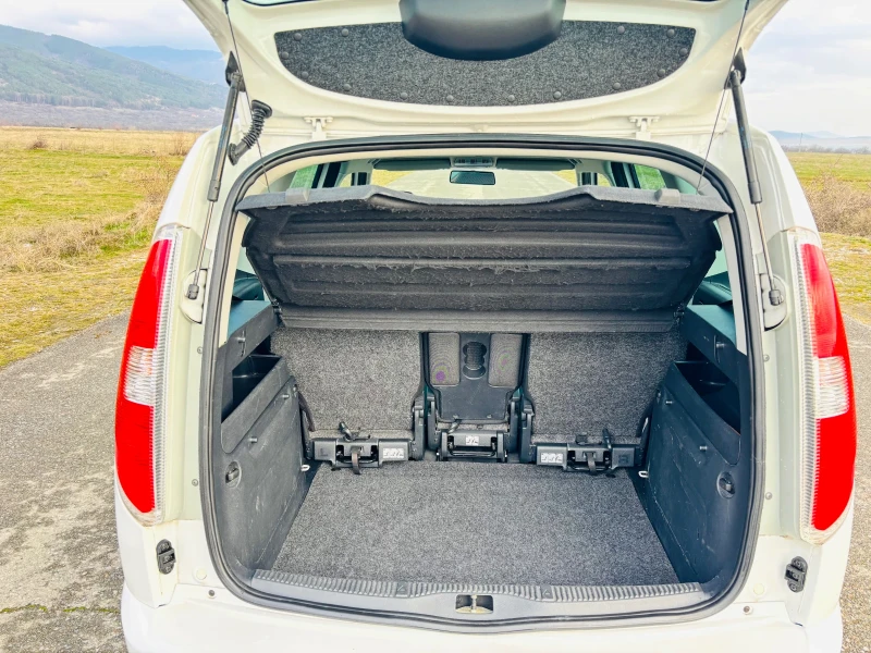 Skoda Roomster 1.6TDI-105k.s, снимка 16 - Автомобили и джипове - 53041163