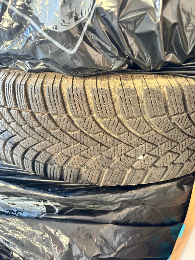 Skoda Roomster 1.6TDI-105k.s, снимка 17 - Автомобили и джипове - 53041163